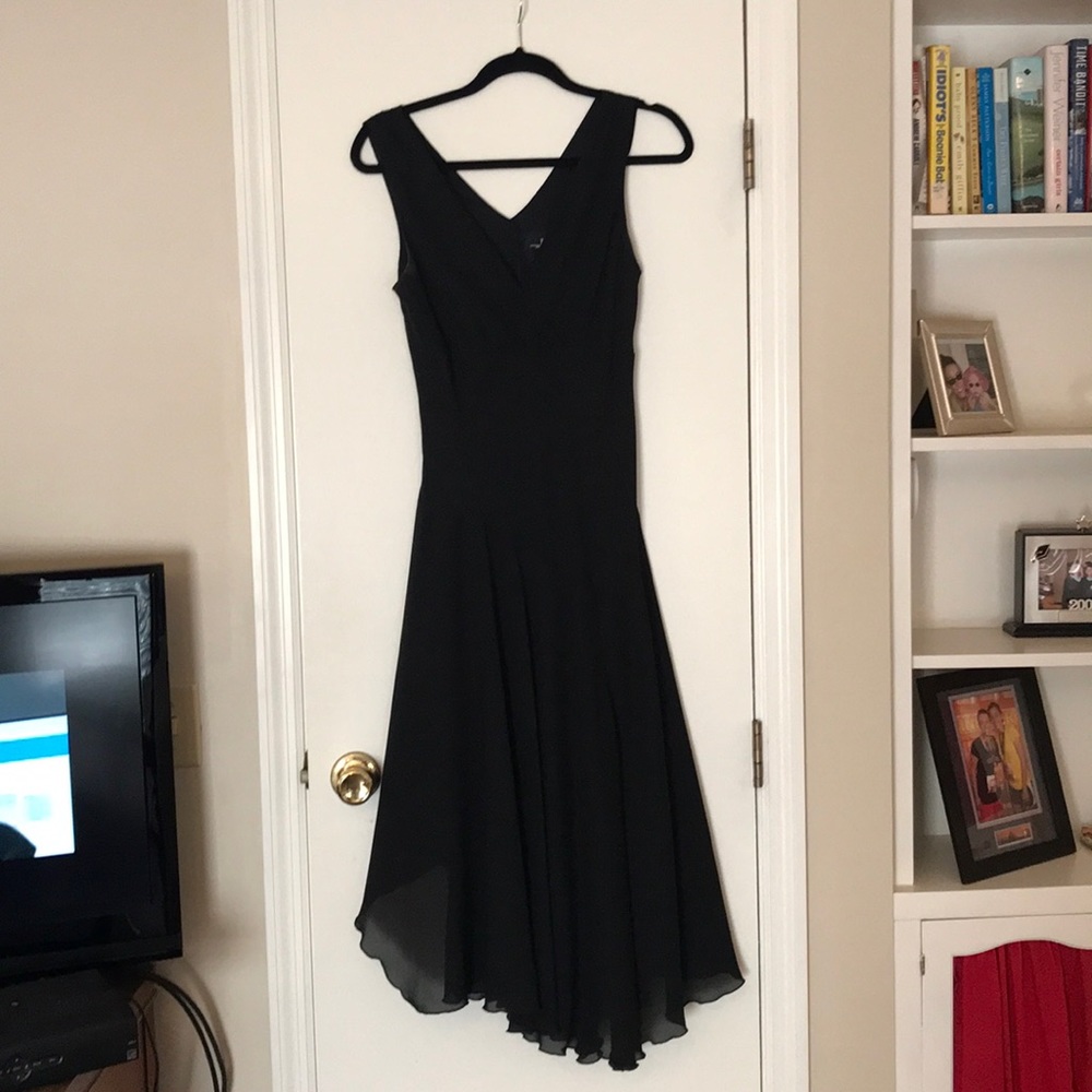 B. Moss Black sleeveless dress